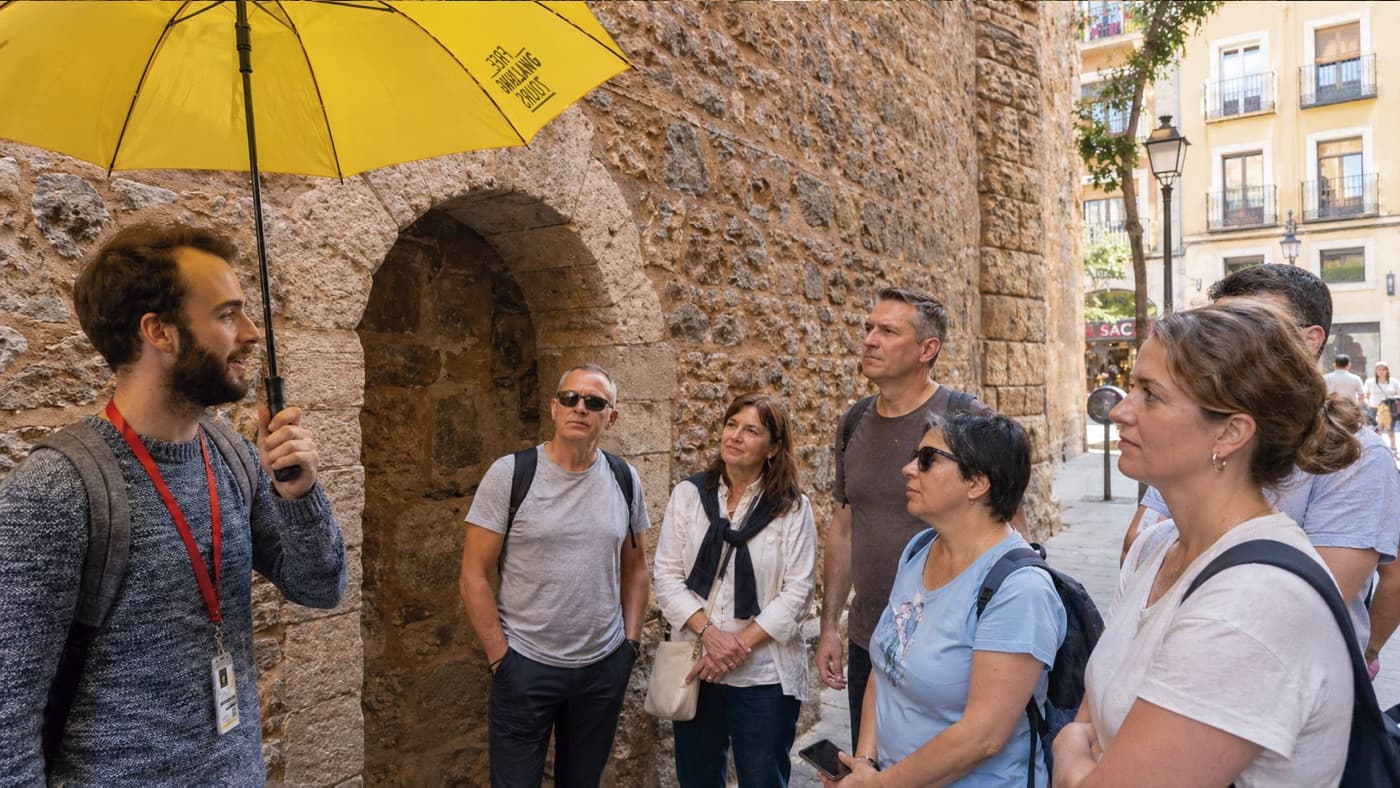 Restos de la muralla árabe de Madrid en la Cuesta de la Vega